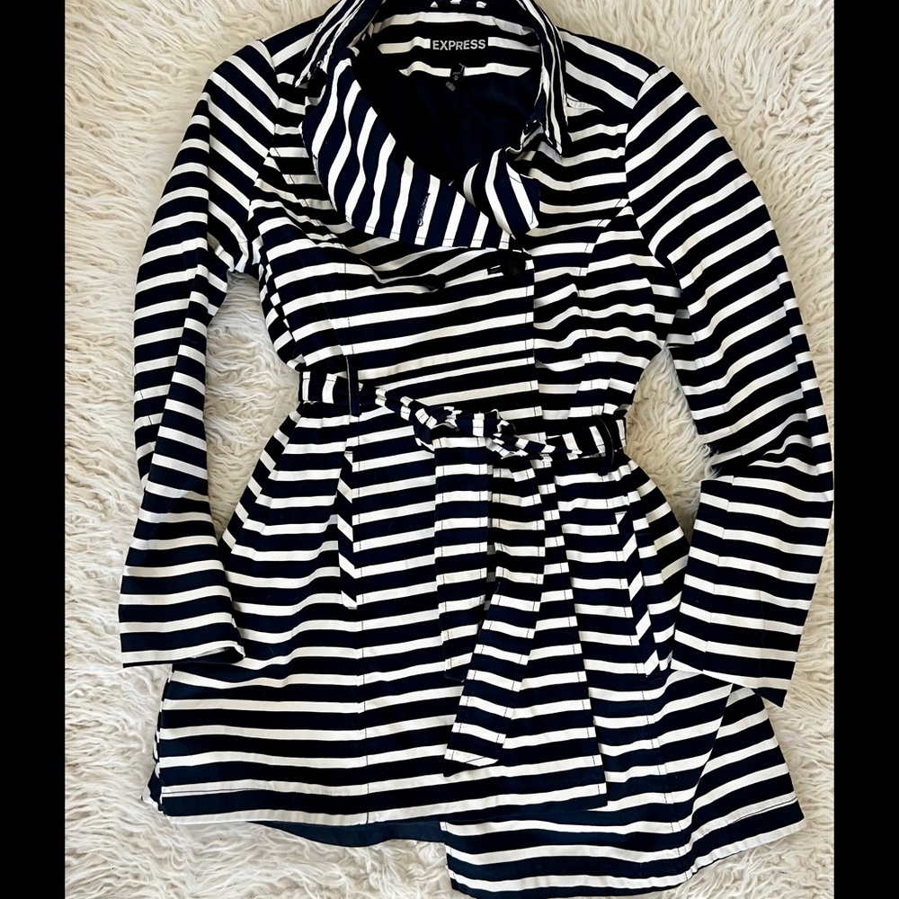 Express Rain Jacket/Trench Coat 🌤️🌦️ - Picture 1 of 7